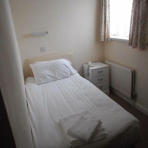 Single Room Private Bathroom